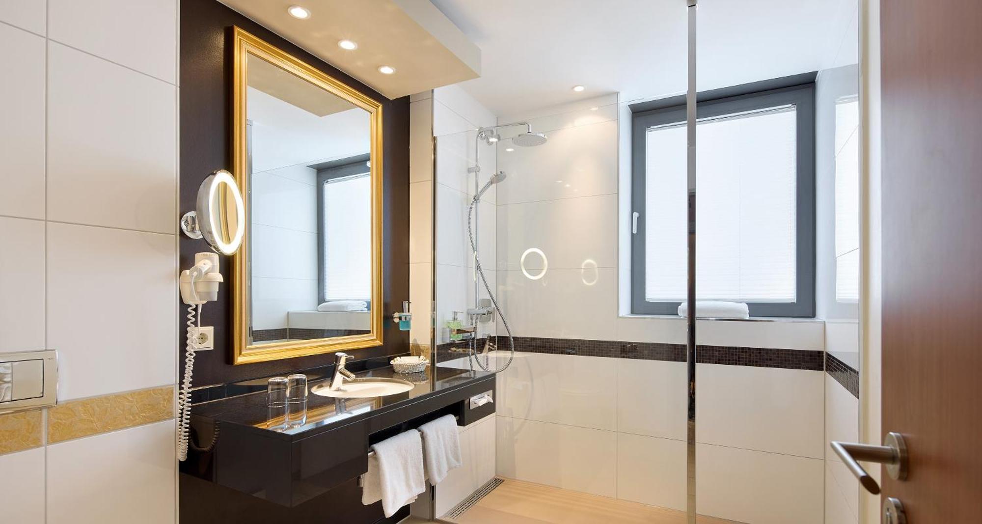 Western Arosa 4* Paderborn